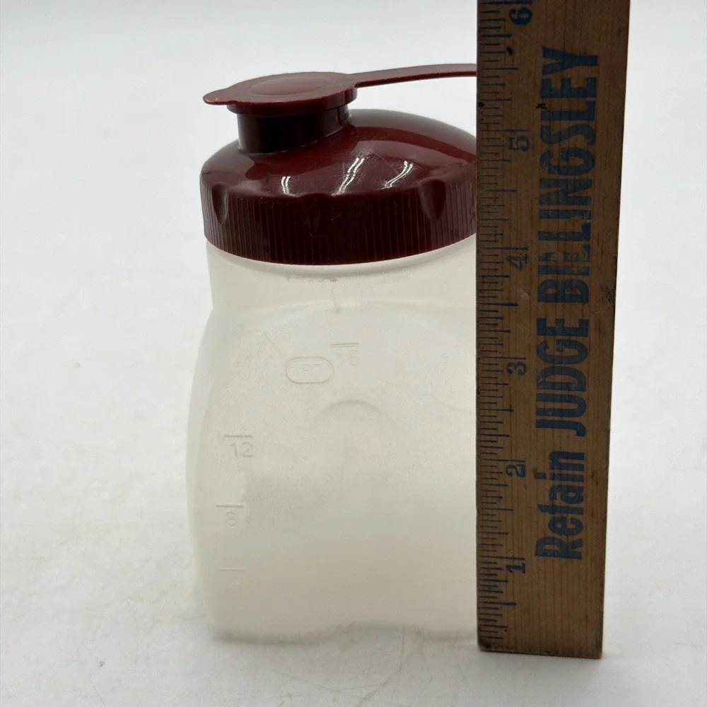 Rubbermaid Servin Saver 1 Pint Juice Bottle Drink Containers 16 oz Red Lid